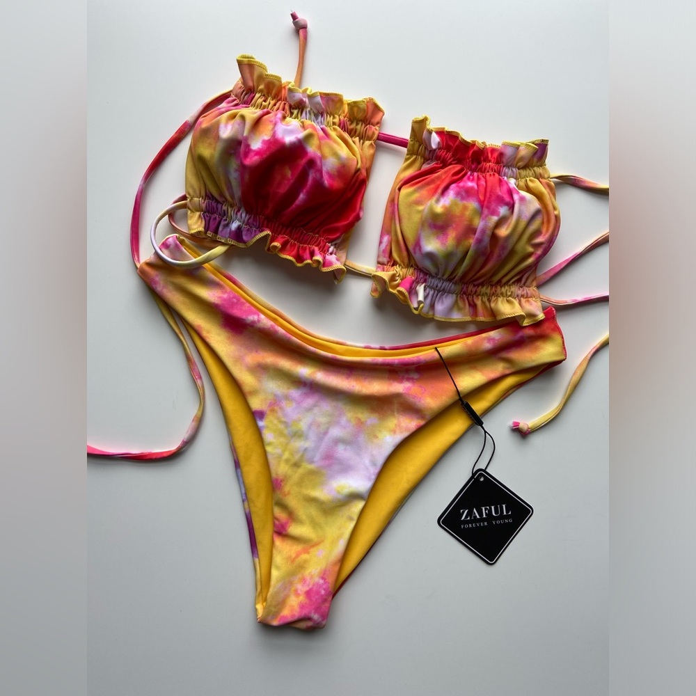 ✨2/$20✨ NWT Zaful Colorful Tie-Dye Bikini